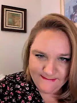 Snapshot of Jonesinjil chatting on 06/22/26, 12:24 Jonesinjil online show from 06/22/26, 12:24