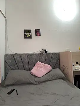 marianahernandez- online show from 06/17/26, 08:43