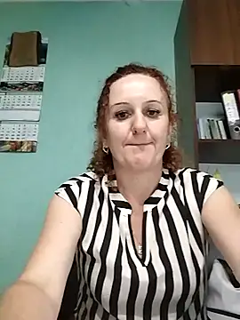 Snapshot of KarinaFlower99 chatting on 07/20/26, 01:24 KarinaFlower99 online show from 07/20/26, 01:24