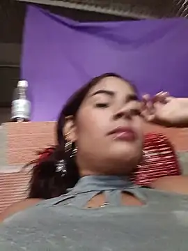 Snapshot of dulce_amber21 chatting on 06/17/26, 01:01 dulce amber21 online show from 06/17/26, 01:01