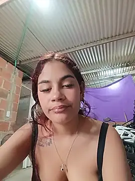 Snapshot of dulce_amber21 chatting on 07/10/26, 12:30 dulce amber21 online show from 07/10/26, 12:30