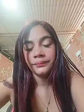 Snapshot of dulce_amber21 chatting on 07/15/26, 01:38 dulce amber21 online show from 07/15/26, 01:38