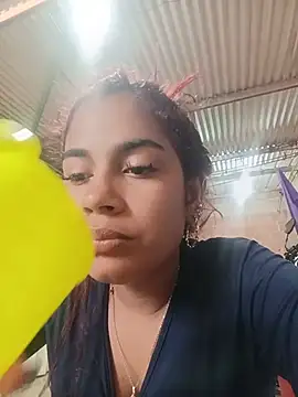 Snapshot of dulce_amber21 chatting on 07/18/26, 12:31 dulce amber21 online show from 07/18/26, 12:31