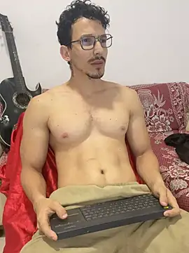 Snapshot of charlydean chatting on 06/21/26, 04:09 charlydean online show from 06/21/26, 04:09