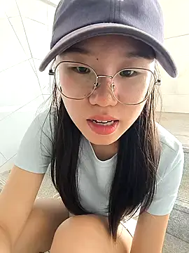 Snapshot of xiaomin666 chatting on 08/03/26, 12:20 xiaomin666 online show from 08/03/26, 12:20
