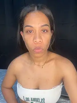 Thasie online show from 06/19/26, 05:56