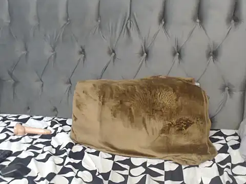 Snapshot of Loyal_Alisha chatting on 06/29/26, 10:15 Loyal Alisha online show from 06/29/26, 10:15