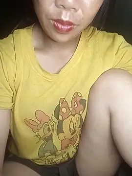 Snapshot of bellace chatting on 06/18/26, 04:11 bellace online show from 06/18/26, 04:11