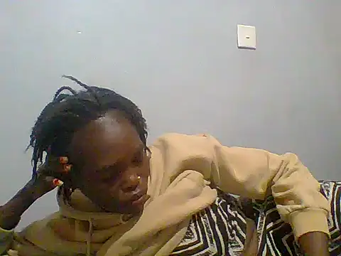 Snapshot of fancyfancy1 chatting on 06/15/26, 06:26 fancyfancy1 online show from 06/15/26, 06:26