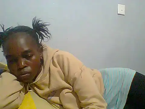 Snapshot of fancyfancy1 chatting on 06/16/26, 07:00 fancyfancy1 online show from 06/16/26, 07:00