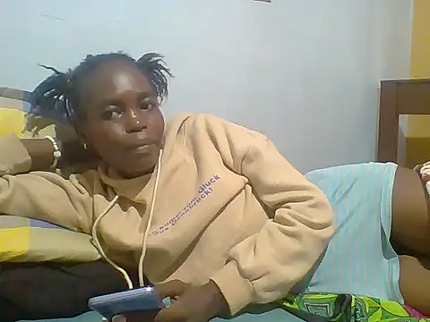 Snapshot of fancyfancy1 chatting on 06/17/26, 07:11 fancyfancy1 online show from 06/17/26, 07:11