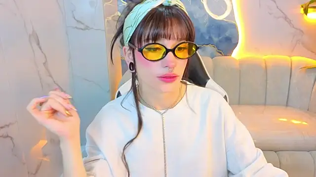 Lily Tx online show from 07/14/26, 12:44