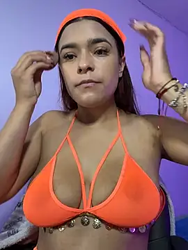 Snapshot of catalina_rios1 chatting on 06/26/26, 02:49 catalina rios1 online show from 06/26/26, 02:49
