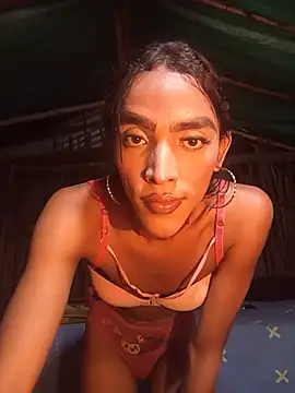 Snapshot of GabyMilan_ chatting on 07/02/26, 05:35 GabyMilan online show from 07/02/26, 05:35