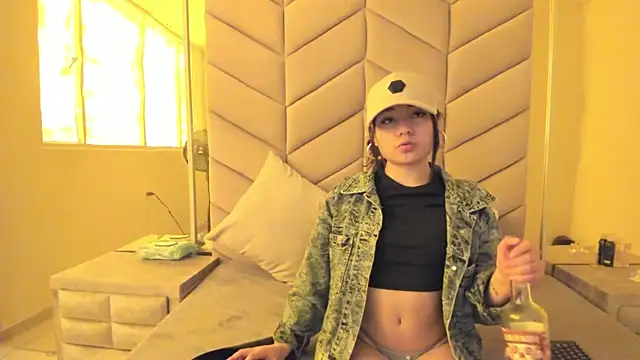 Eve auraa69 online show from 07/14/26, 02:12