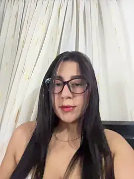 Snapshot of Lunna_Elisa chatting on 08/08/26, 03:08 Lunna Elisa online show from 08/08/26, 03:08