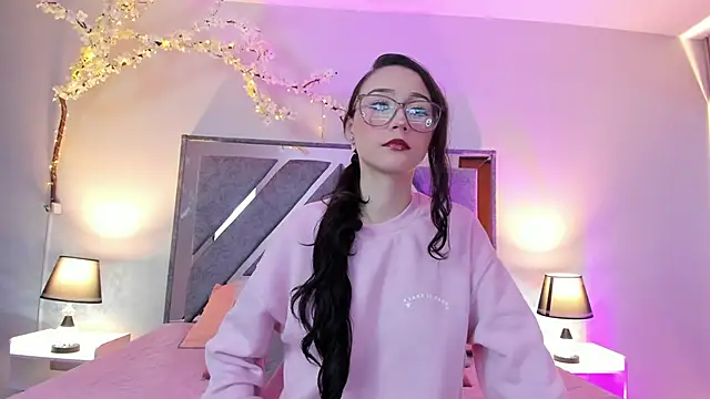 Miss Belu online show from 06/17/26, 04:04