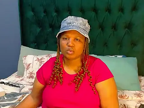 MISS BLACKBERY online show from 06/17/26, 10:10