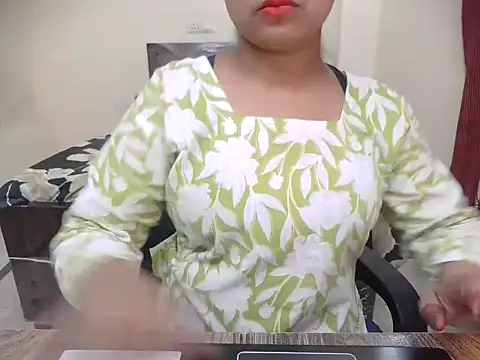 Snapshot of Bold-Divya1 chatting on 06/27/26, 04:17 Bold-Divya1 online show from 06/27/26, 04:17
