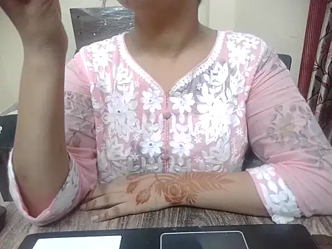 Snapshot of Bold-Divya1 chatting on 07/29/26, 01:42 Bold-Divya1 online show from 07/29/26, 01:42