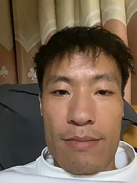Snapshot of Mr_iphone11 chatting on 06/12/26, 01:21 Mr iphone11 online show from 06/12/26, 01:21