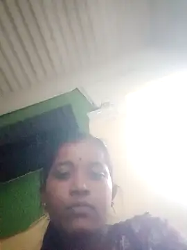 Snapshot of vanithaa_telugu chatting on 07/18/26, 12:31 vanithaa telugu online show from 07/18/26, 12:31
