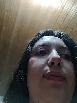 Snapshot of Bella_Karoline chatting on 07/14/26, 02:05 Bella Karoline online show from 07/14/26, 02:05