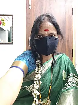 Snapshot of Tamil_white_beauty chatting on 06/30/26, 01:01 Tamil white beauty online show from 06/30/26, 01:01
