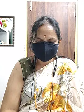 Snapshot of Tamil_white_beauty chatting on 07/01/26, 12:51 Tamil white beauty online show from 07/01/26, 12:51