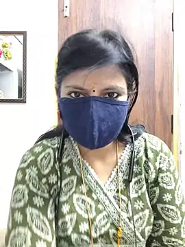 Snapshot of Tamil_white_beauty chatting on 07/03/26, 09:05 Tamil white beauty online show from 07/03/26, 09:05
