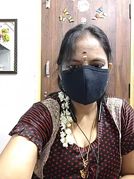 Snapshot of Tamil_white_beauty chatting on 07/19/26, 02:54 Tamil white beauty online show from 07/19/26, 02:54