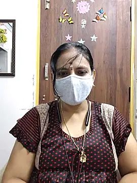 Snapshot of Tamil_white_beauty chatting on 07/21/26, 09:55 Tamil white beauty online show from 07/21/26, 09:55