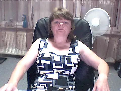 MoonLady40 online show from 06/26/26, 08:19