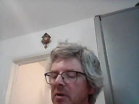 SeraphUK21 online show from 06/27/26, 08:52