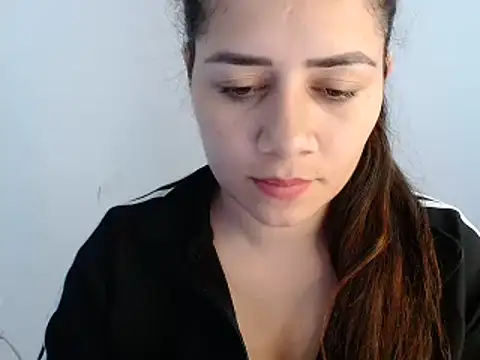 Luna zoe online show from 07/09/26, 04:27