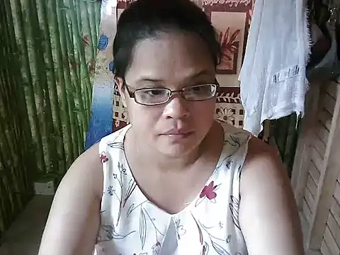 Snapshot of hottiebabe41 chatting on 06/25/26, 02:00 hottiebabe41 online show from 06/25/26, 02:00