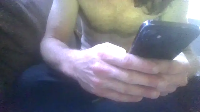 Snapshot of edgmstr chatting on 06/15/26, 05:59 edgmstr online show from 06/15/26, 05:59