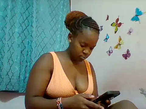 Snapshot of Heavy-Beauty chatting on 07/28/26, 06:31 Heavy-Beauty online show from 07/28/26, 06:31
