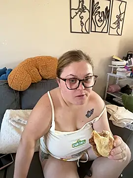 Ivy-Rose-xx online show from 07/12/26, 10:17