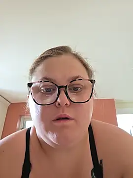 Ivy-Rose-xx online show from 07/19/26, 06:28