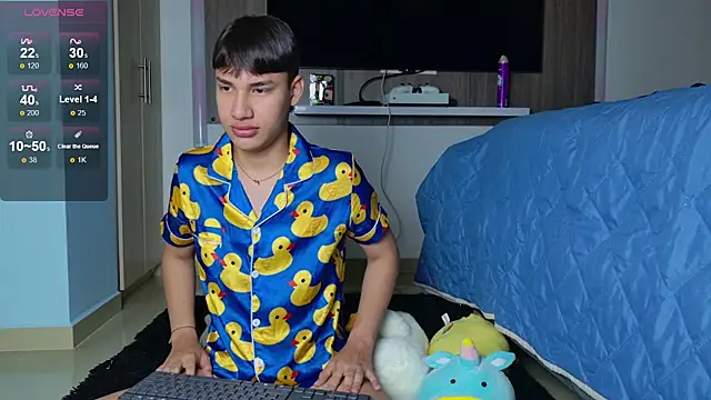 Angel  TheKing online show from 06/17/26, 02:25