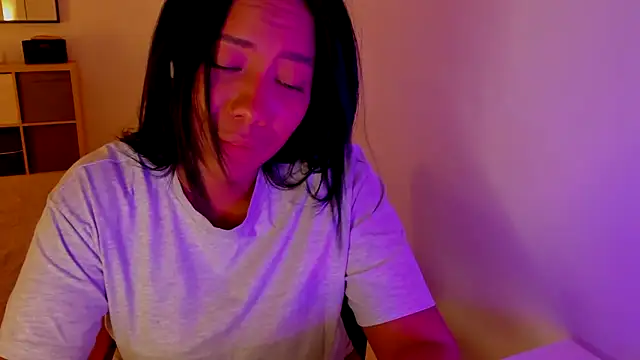 NicolePasqualott online show from 09/21/25, 09:16