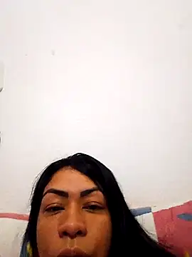 Snapshot of _Ana_paula_ chatting on 06/16/26, 05:32 Ana paula online show from 06/16/26, 05:32