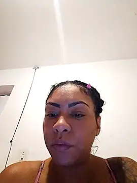 Snapshot of _Ana_paula_ chatting on 06/17/26, 01:08 Ana paula online show from 06/17/26, 01:08
