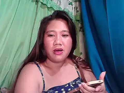 Snapshot of Islandbabe22 chatting on 07/27/26, 02:02 Islandbabe22 online show from 07/27/26, 02:02