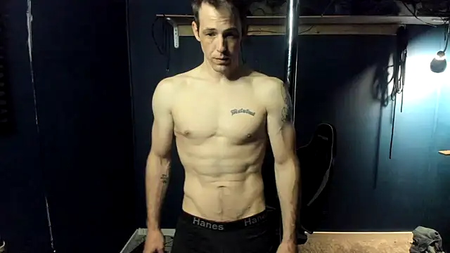 Snapshot of KinkScott chatting on 06/18/26, 04:57 KinkScott online show from 06/18/26, 04:57