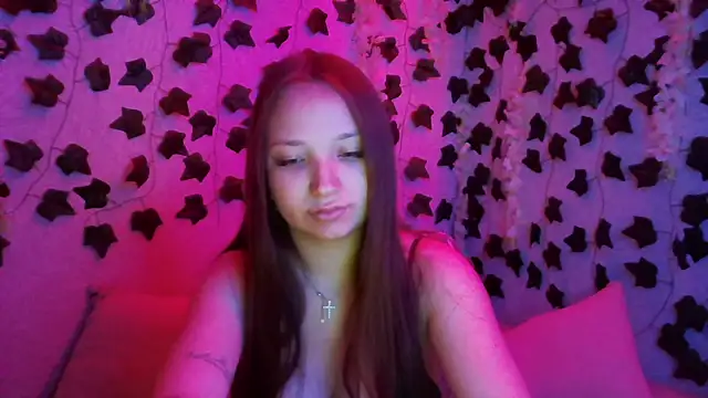 SafinaRose online show from 06/25/26, 02:54