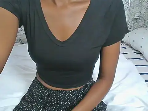 Snapshot of Almasi_ke chatting on 06/17/26, 07:33 Almasi ke online show from 06/17/26, 07:33