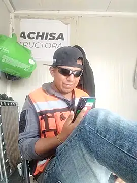 Snapshot of Hdheueiieirjr chatting on 06/18/26, 04:00 Hdheueiieirjr online show from 06/18/26, 04:00