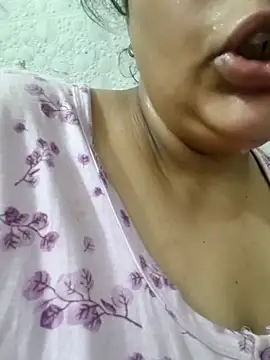 Snapshot of sona_babe456 chatting on 07/17/26, 04:56 sona babe456 online show from 07/17/26, 04:56